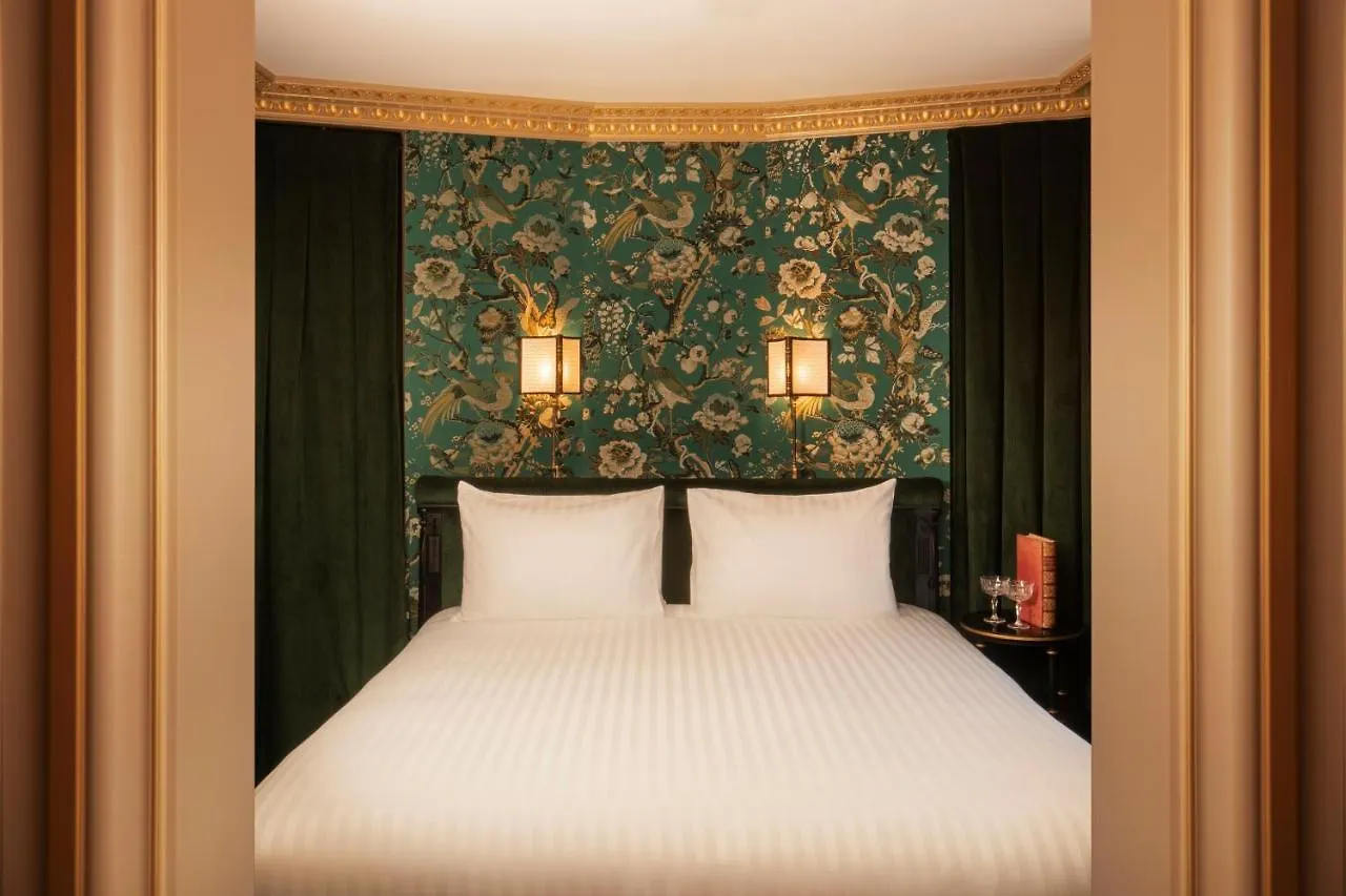 Maison Proust, & La Otel 5*