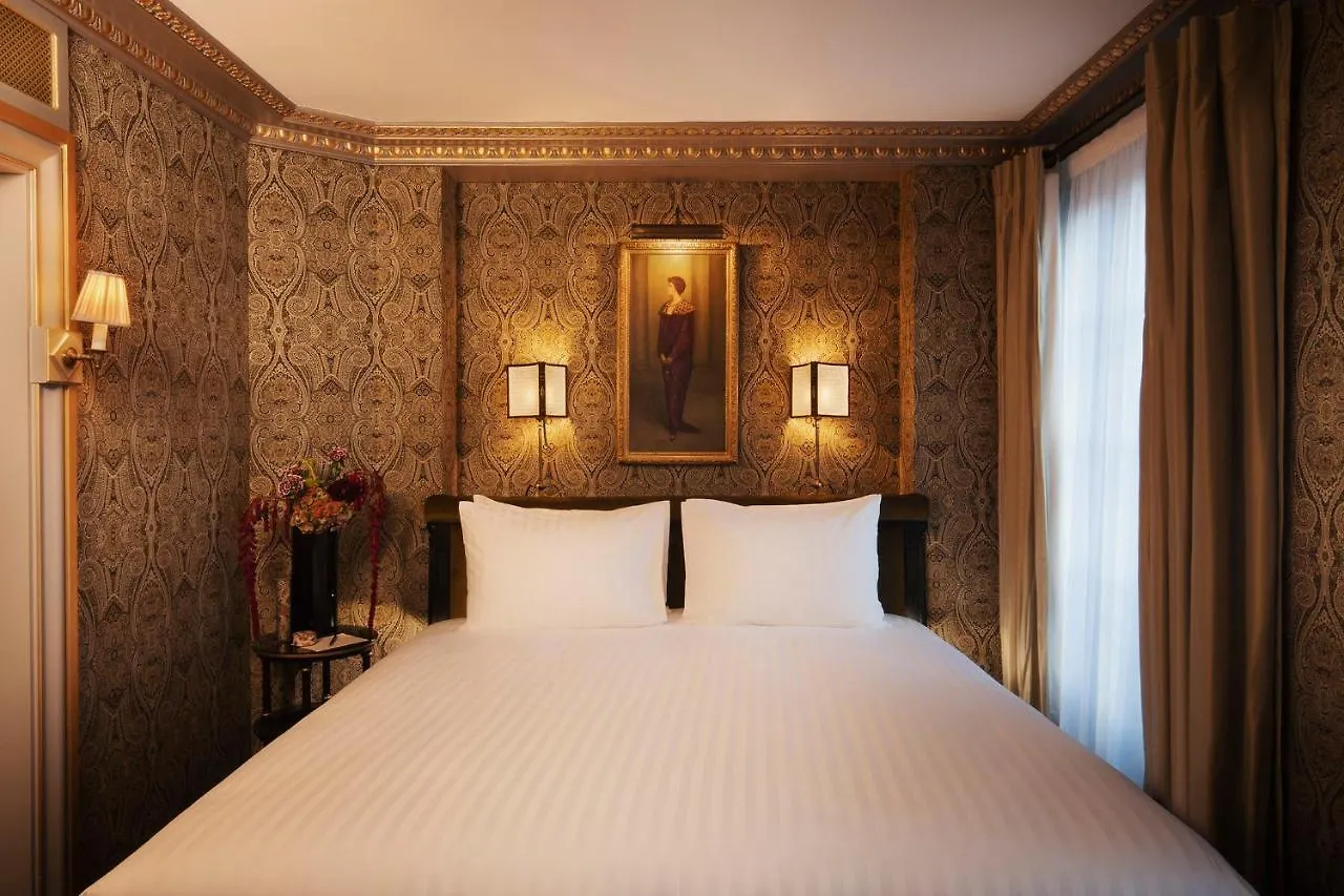 Maison Proust, & La Otel Paris