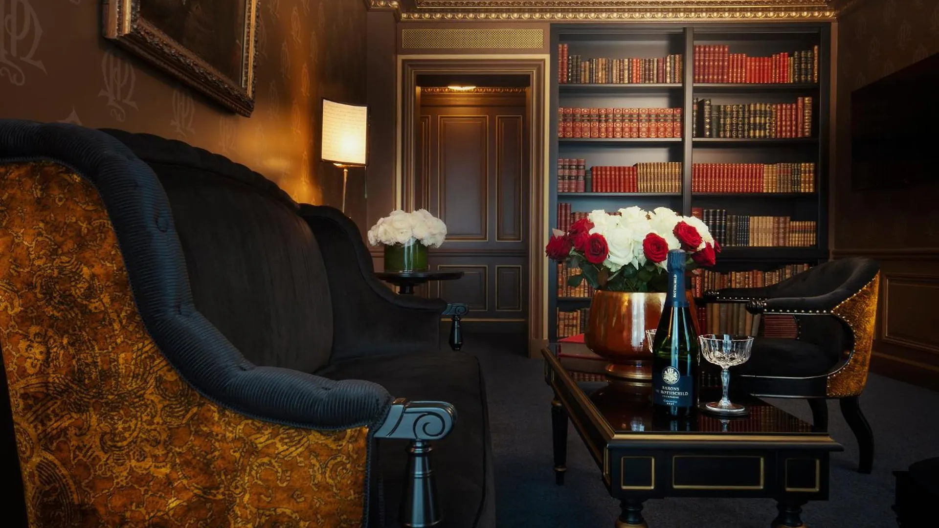Maison Proust, & La Hotel Paris