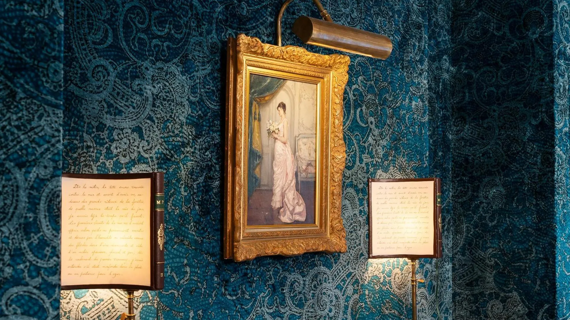 Maison Proust, & La